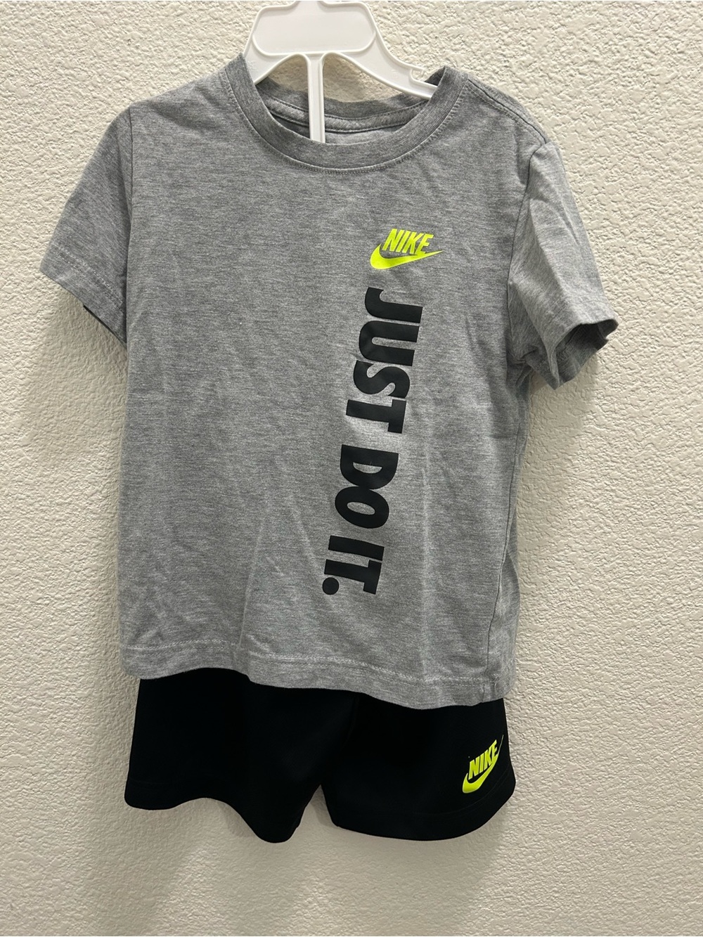 Nike Kids Gray and Black 'Just Do It' Tee & Shorts Set with Neon Yellow Logo